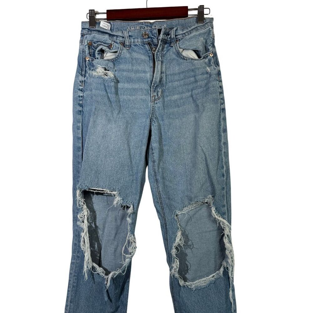 American Eagle Women’s Ripped Jeans Size 6 Rigid Denim Light Wash Distressed Raw